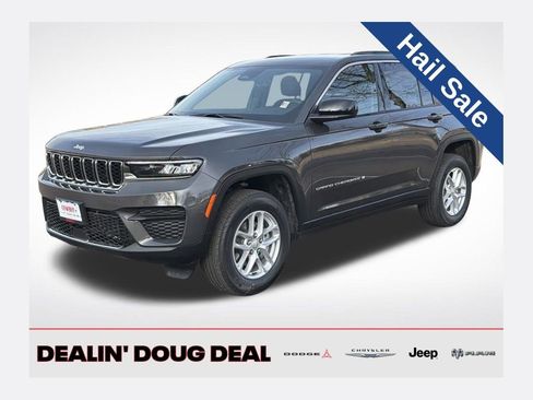 New 2026 Jeep Grand Cherokee Laredo image 1