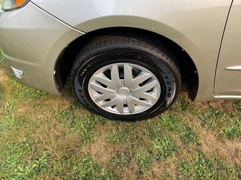 Used 2004 Toyota Sienna LE image 27