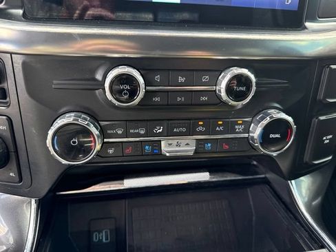 Used 2022 Ford F150 Lariat w/ Equipment Group 502A High AWD/4WD image 11
