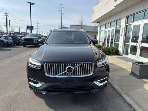 Used 2023 Volvo XC90 B6 Plus w/ Protection Package image 8