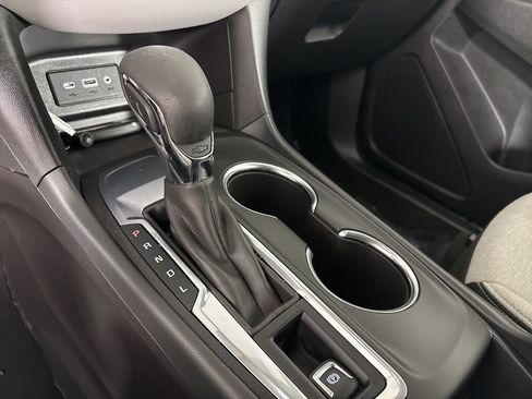 Used 2024 Chevrolet Equinox LS image 17