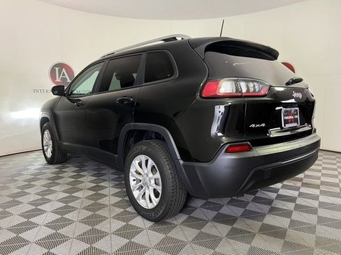 Used 2021 Jeep Cherokee Latitude image 4