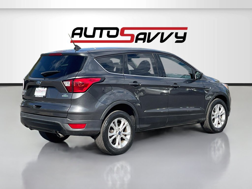 Used 2019 Ford Escape SE FWD image 7
