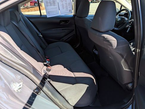 Used 2025 Toyota Corolla LE FWD image 13