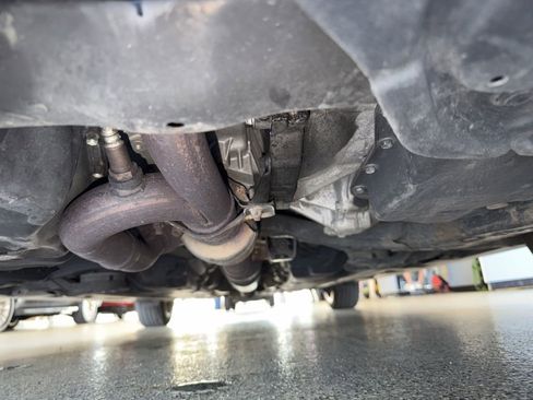 Used 2012 Toyota Camry SE w/ Leather Pkg image 21