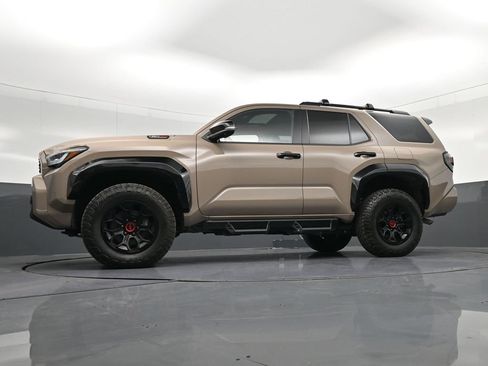 Used 2025 Toyota 4Runner TRD Pro AWD/4WD image 33