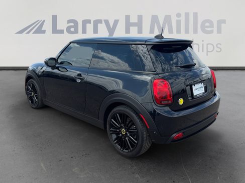 Used 2023 MINI Cooper SE FWD image 3