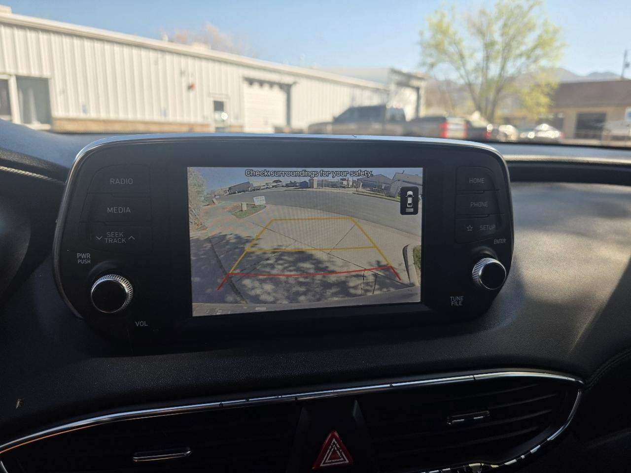 Used 2019 Hyundai Santa Fe SE AWD/4WD image 17