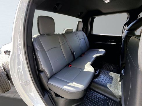 New 2026 RAM 3500 Tradesman w/ Chrome Appearance Group A AWD/4WD image 9
