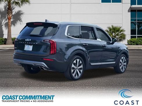 Used 2022 Kia Telluride EX w/ EX Premium Package AWD/4WD image 6