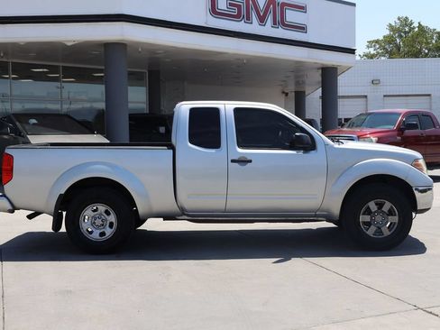 Used 2009 Nissan Frontier SE w/ Power Pkg RWD image 7