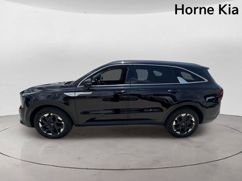 Certified 2024 Kia Sorento S w/ Panoramic Sunroof Package FWD image 7