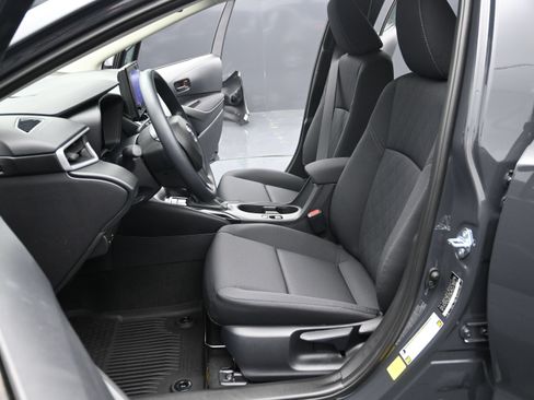 Used 2026 Toyota Corolla LE FWD image 23