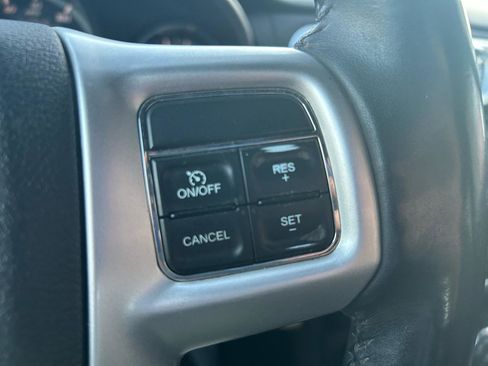 Used 2014 Chrysler 200 Touring image 19