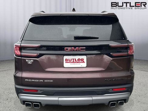 Used 2024 GMC Acadia Elevation image 4