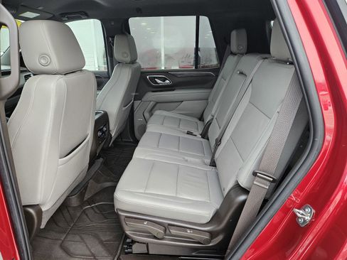 Used 2022 Chevrolet Tahoe LT w/ Luxury Package image 17