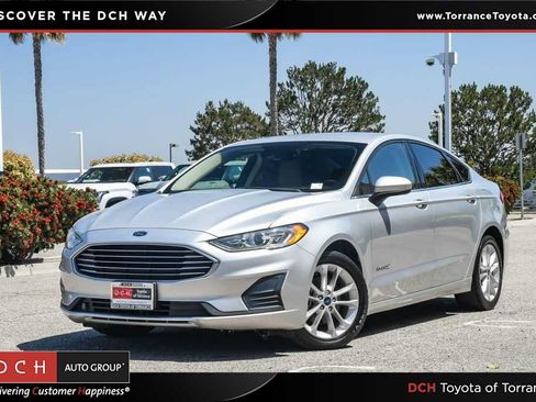 Used 2019 Ford Fusion SE FWD image 1