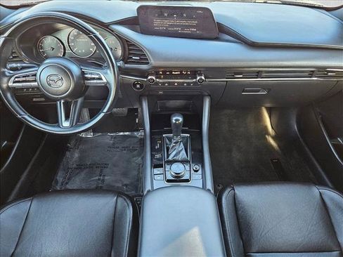 Used 2019 MAZDA MAZDA3 Hatchback w/ Premium Package image 15