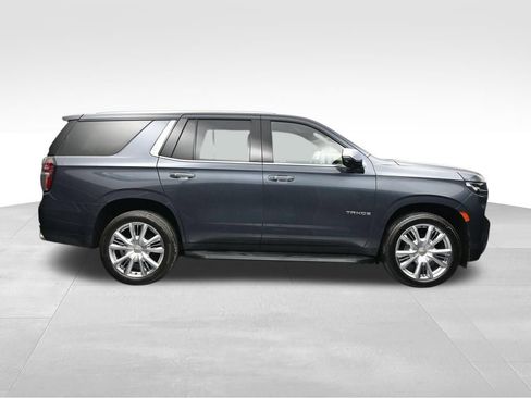 Used 2021 Chevrolet Tahoe Premier w/ Premium Package AWD/4WD image 6