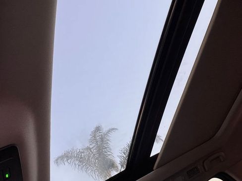 New 2025 Nissan Pathfinder SV image 10