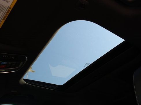 Used 2022 Jeep Grand Cherokee L Laredo image 24