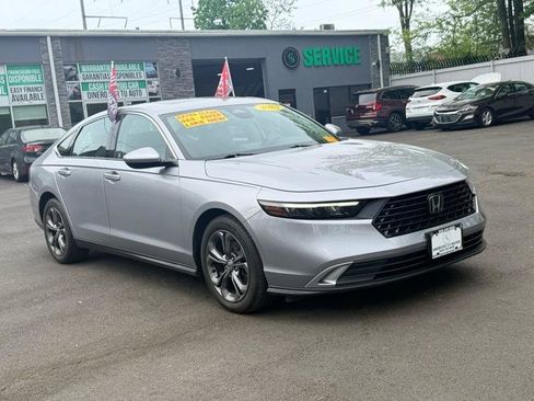 Used 2023 Honda Accord EX image 3