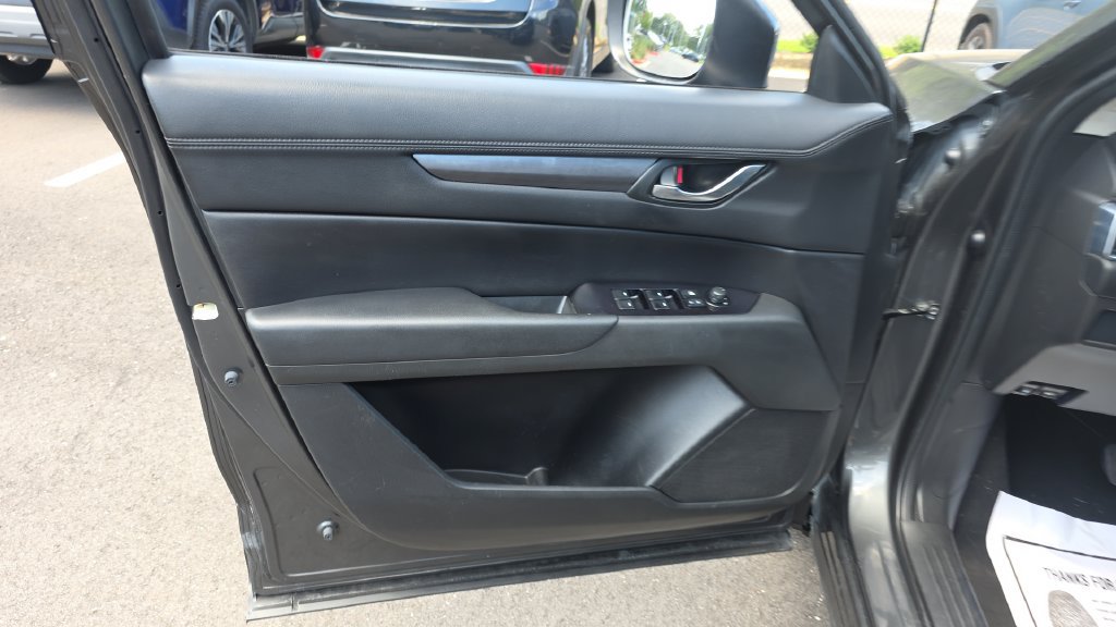 Used 2021 MAZDA CX-5 Touring FWD image 11
