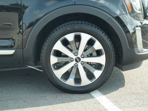 Used 2022 Kia Telluride EX w/ EX Premium Package FWD image 49
