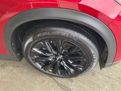 Used 2025 MAZDA CX-90 Plug-In Hybrid w/Premium Sport image 29