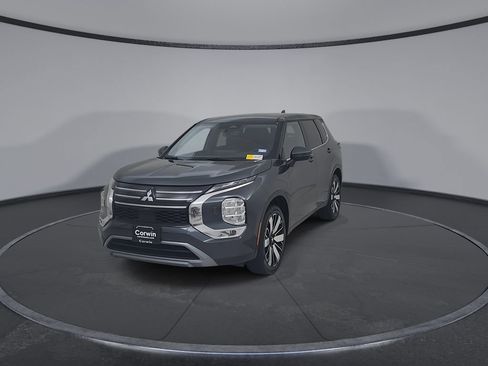 Used 2025 Mitsubishi Outlander SE AWD/4WD image 6