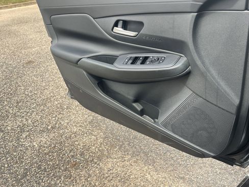 New 2026 Nissan Sentra SV w/ SV Convenience Package FWD image 13