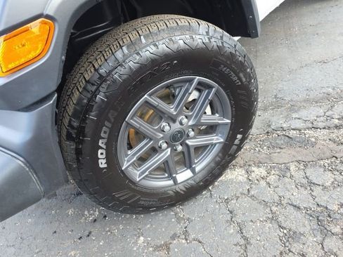 Used 2024 Jeep Wrangler Sport S image 52