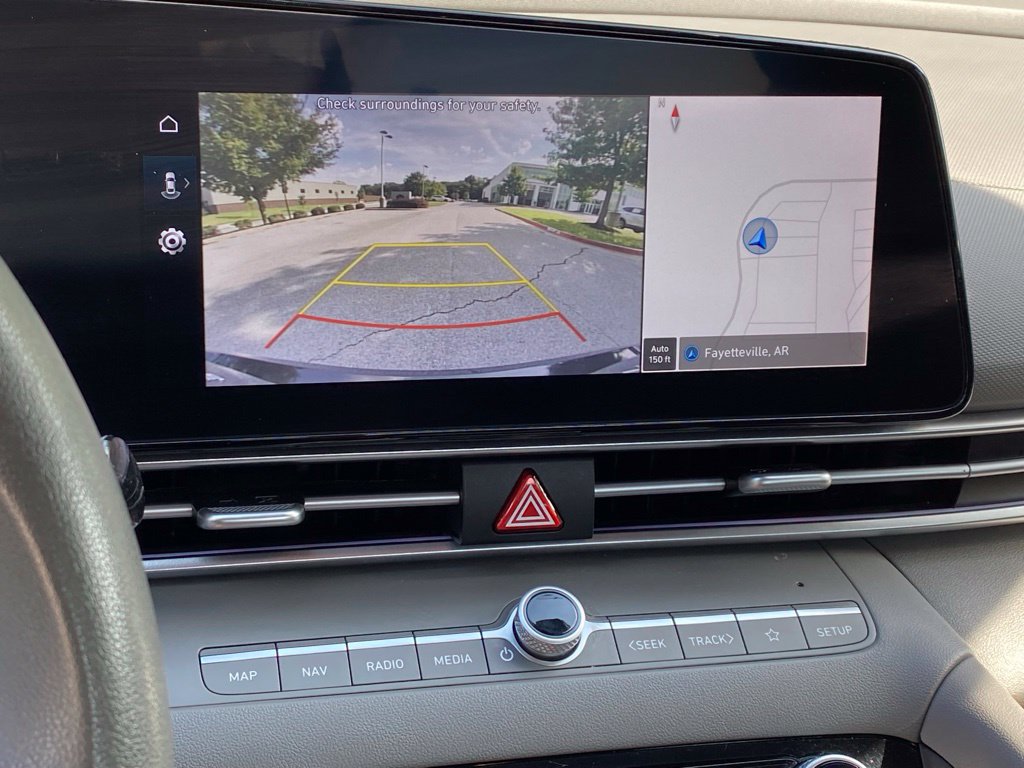 Used 2024 Hyundai Elantra SEL FWD image 19