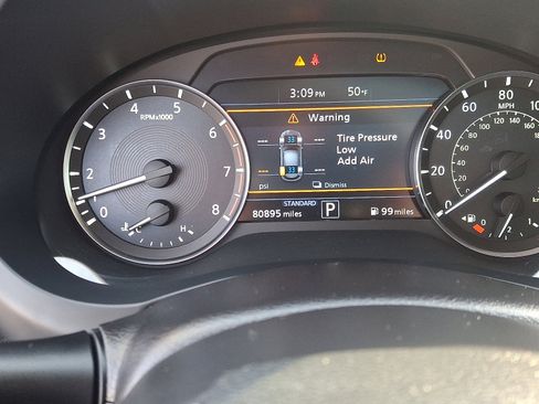 Used 2019 INFINITI QX50 Essential w/ Premium Heat Package image 20