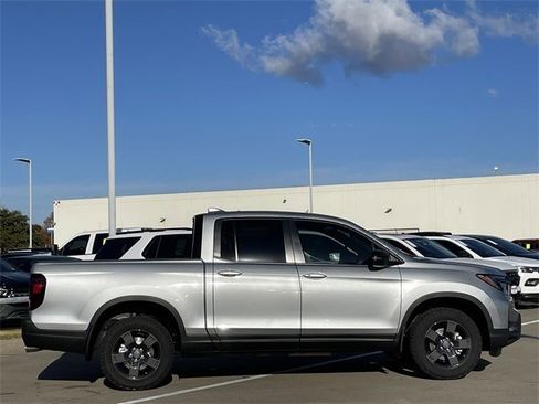 New 2026 Honda Ridgeline TrailSport image 3