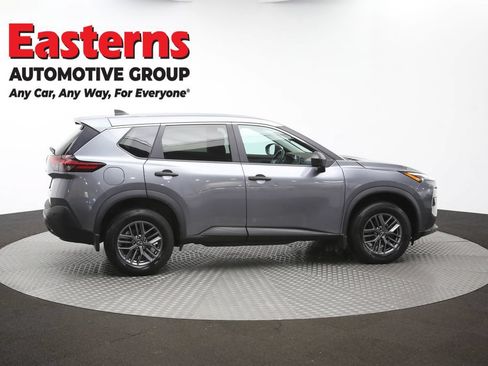 Used 2023 Nissan Rogue S AWD/4WD image 44