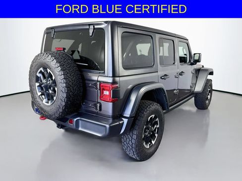 Used 2025 Jeep Wrangler Unlimited Rubicon AWD/4WD image 7