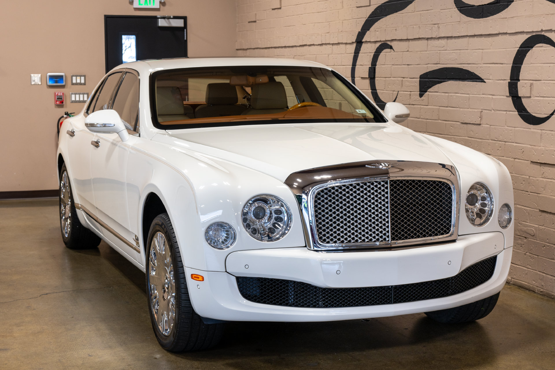 Used 2013 Bentley Mulsanne RWD image 13