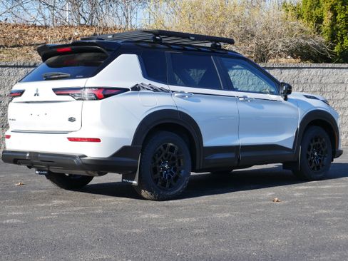 New 2026 Mitsubishi Outlander Trail Edition AWD/4WD image 7