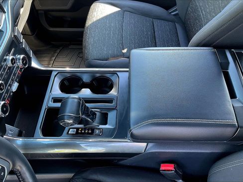 Used 2022 Ford F150 XLT w/ Equipment Group 302A High image 16