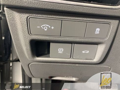 Used 2025 Hyundai Sonata SEL FWD image 11