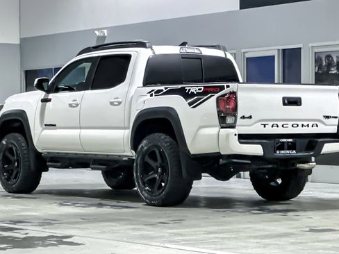 Used 2018 Toyota Tacoma TRD Pro image 3