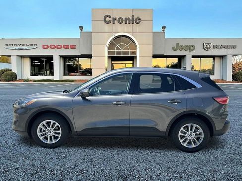Used 2020 Ford Escape SE FWD image 6