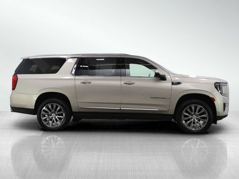 Used 2022 GMC Yukon XL Denali w/ Denali Ultimate Package image 6