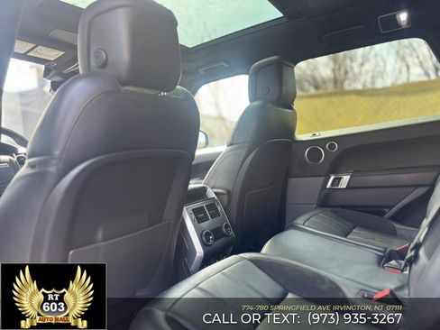 Used 2021 Land Rover Range Rover Sport HST image 10