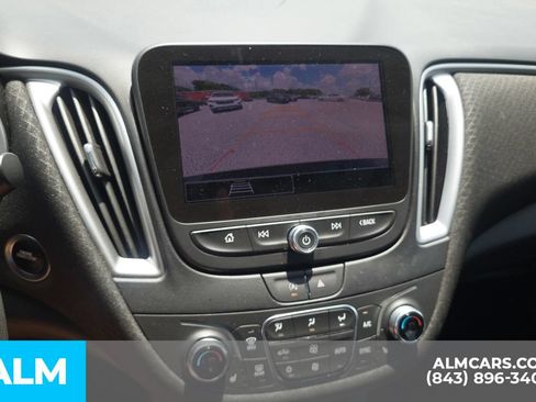 Used 2023 Chevrolet Malibu LT FWD image 9