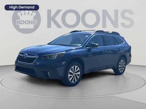 Used 2021 Subaru Outback Premium AWD/4WD image 1