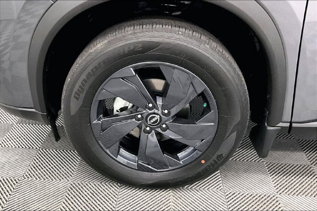 New 2026 Nissan Rogue SV AWD/4WD image 12