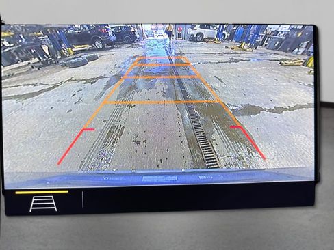 Used 2021 GMC Terrain SLT w/ Elevation Edition image 28