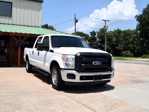 Used 2011 Ford F250 XL w/ PWR Equipment Group RWD image 4